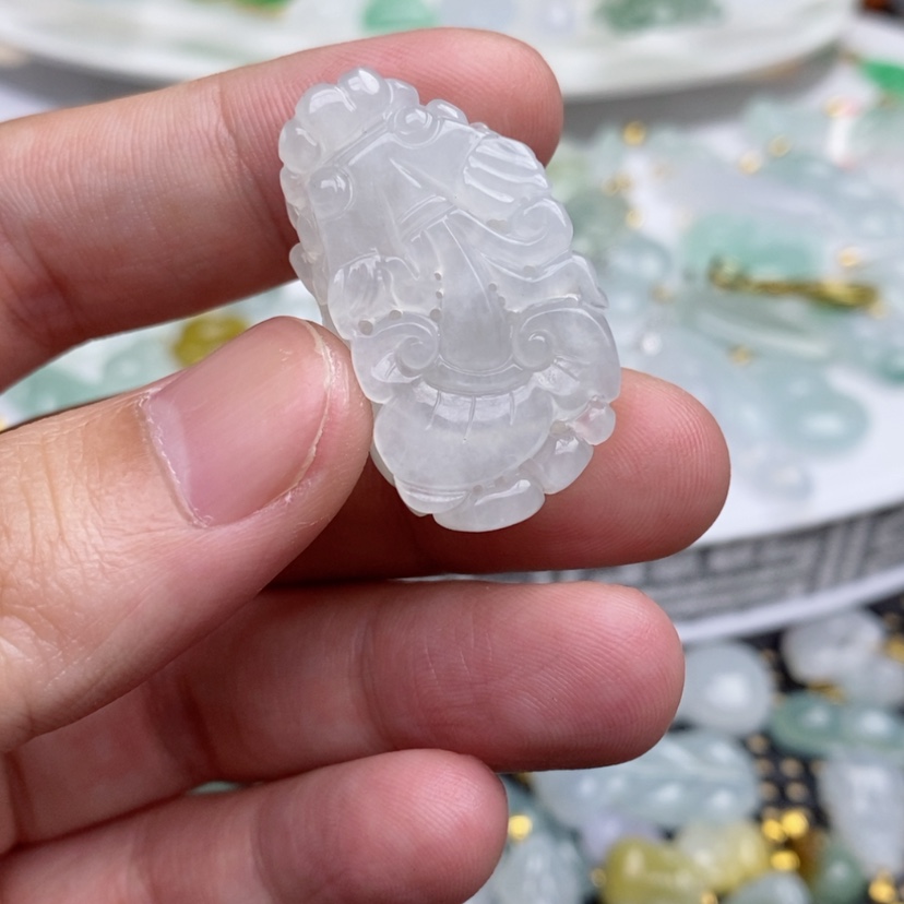 【闪购商品】翡翠未镶嵌吊坠(不含链)大貔貅