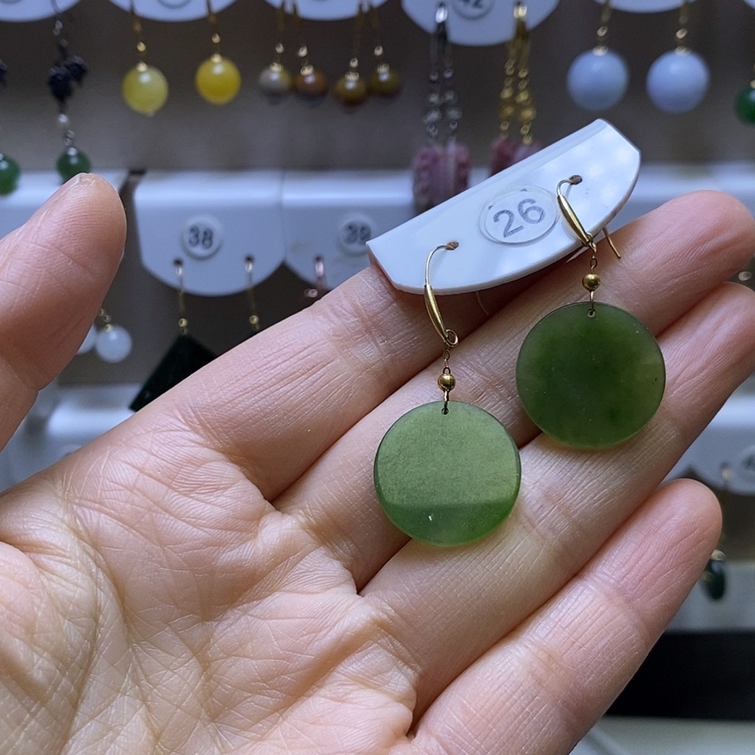 和田玉18K金镶嵌耳饰