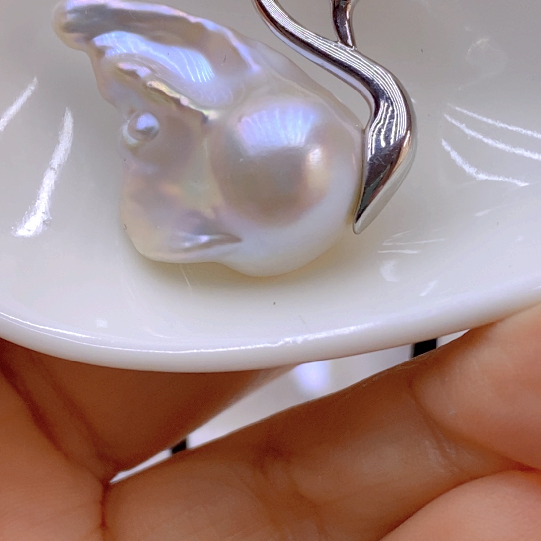 草***儿颈饰未镶嵌淡水珍珠