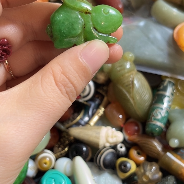 铜****琉璃手工艺品欢迎光临小店