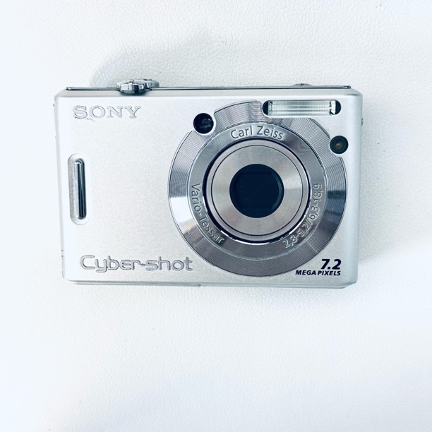 95新 Sony/索尼 w35特价720w像素出片色彩感好浓郁显白