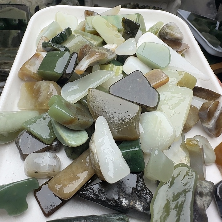 和田玉（糖玉）未镶嵌珠宝半成品