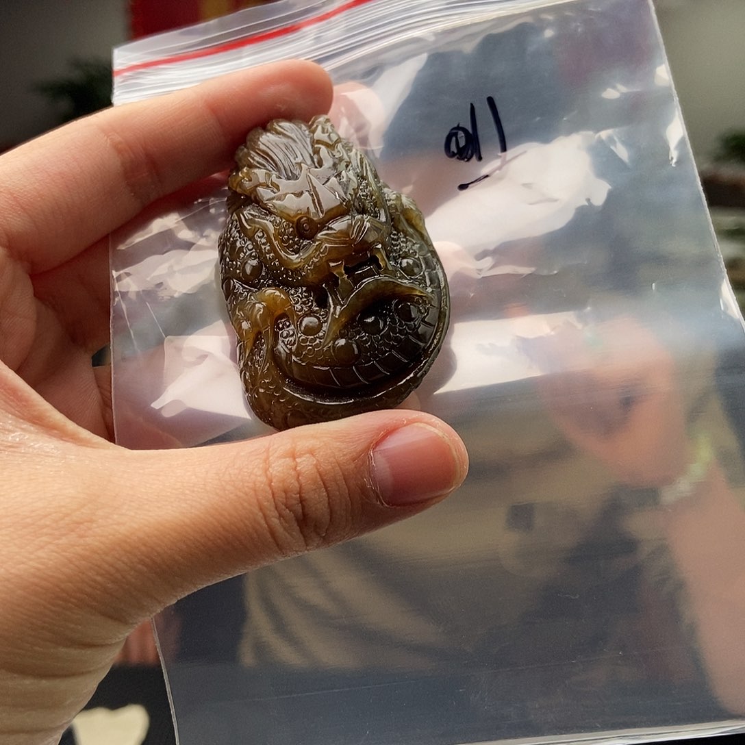 和田玉颜色多样性发拍一发一未镶嵌