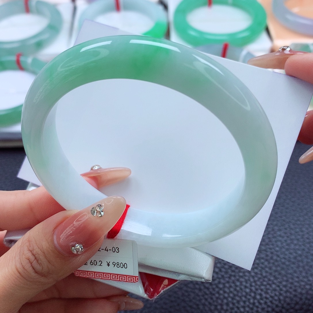 翡翠手镯未镶嵌59.60.61