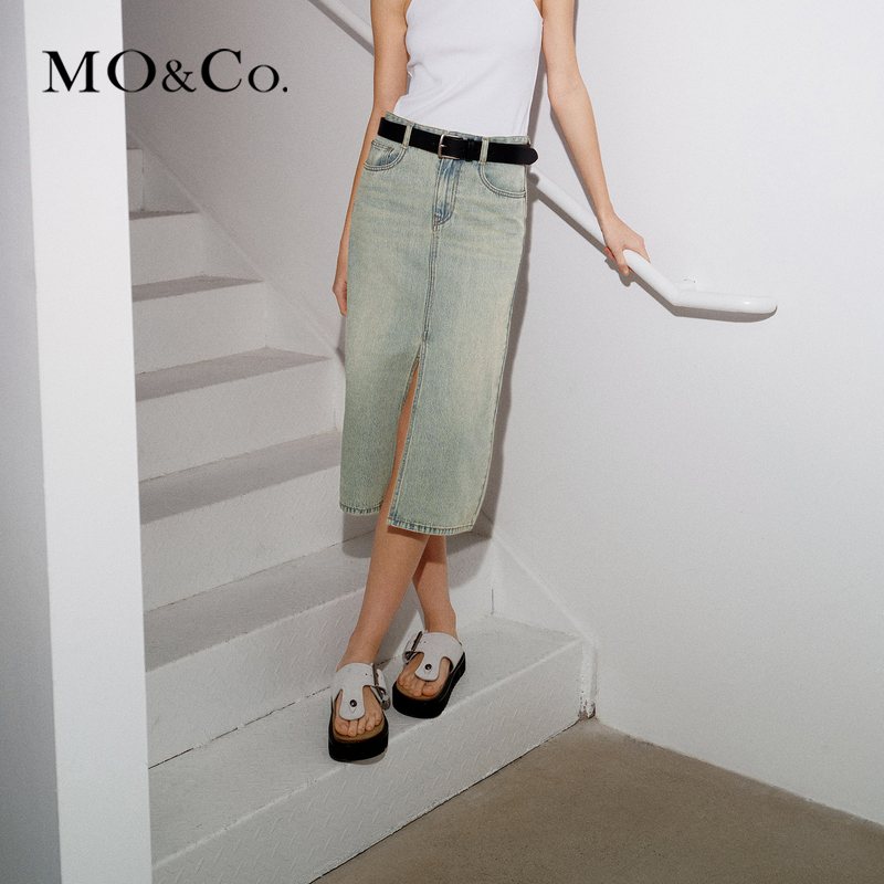 【达人专享】MOCO夏废土风做旧感直筒开叉棉质牛仔半身裙MBD2SKTT05