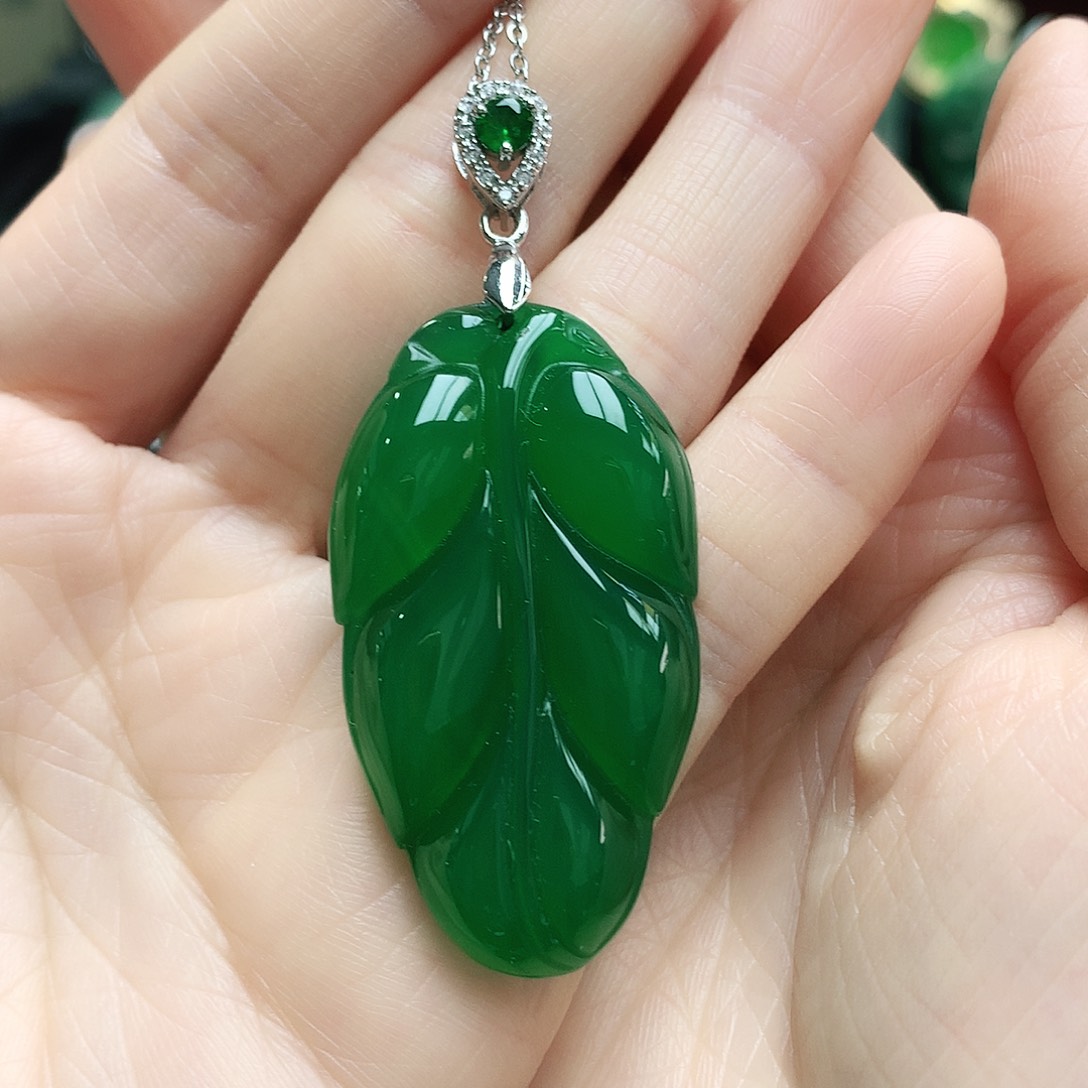 玛瑙/玉髓吊坠未镶嵌