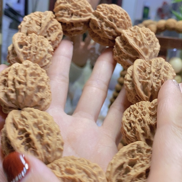 【闪购商品】文玩核桃把件35玲珑塔手持