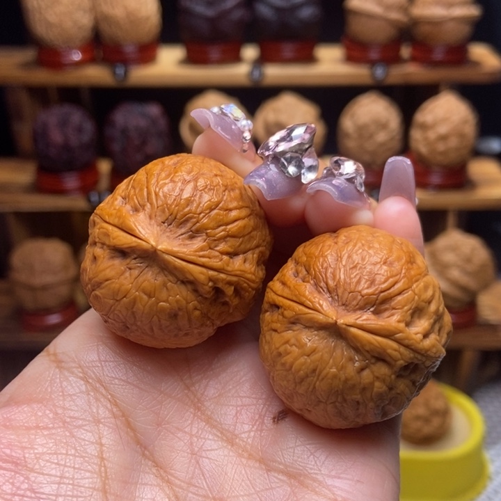 文玩核桃吊坠胖头陀2