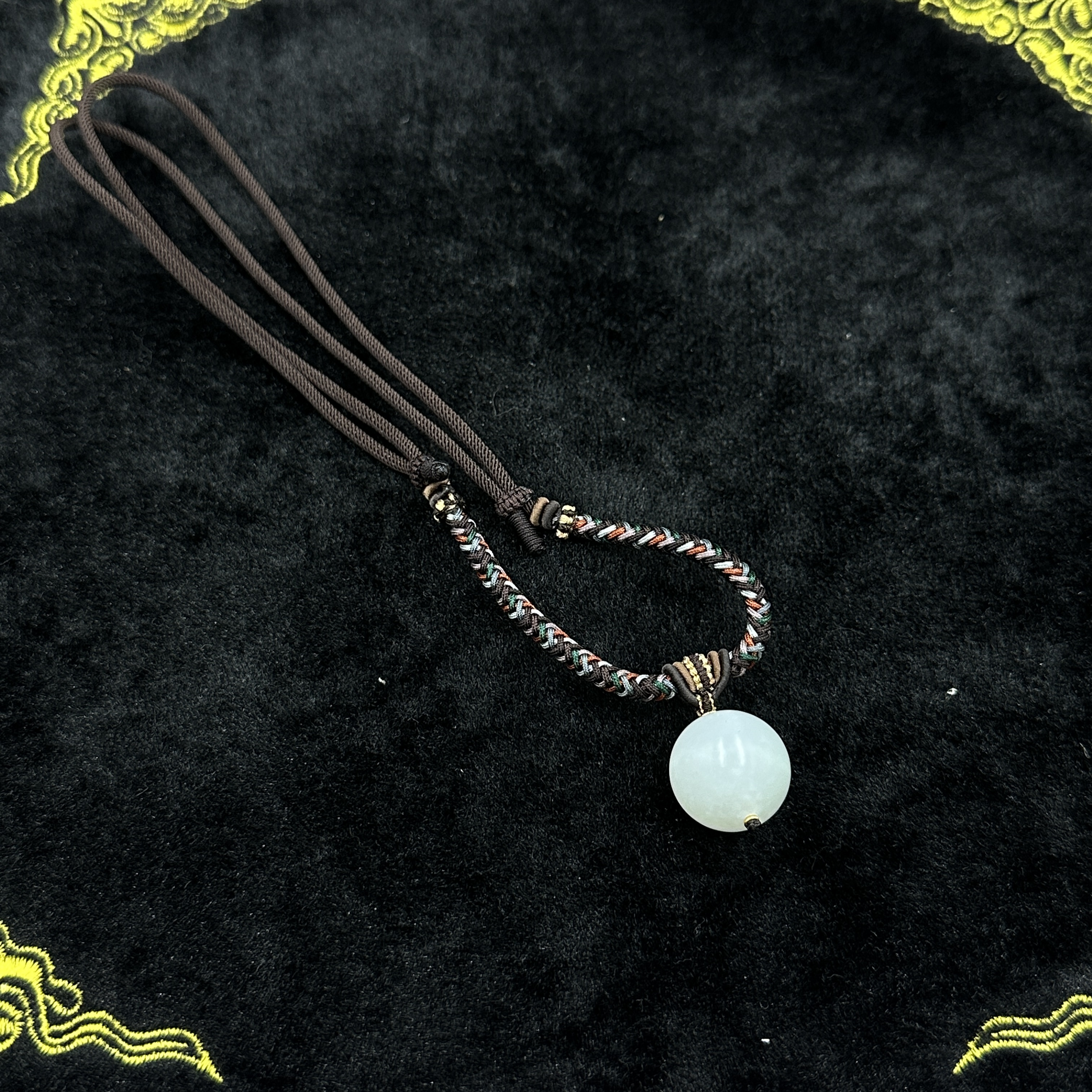 1115ZGY标006和田玉吊坠 多样性发货