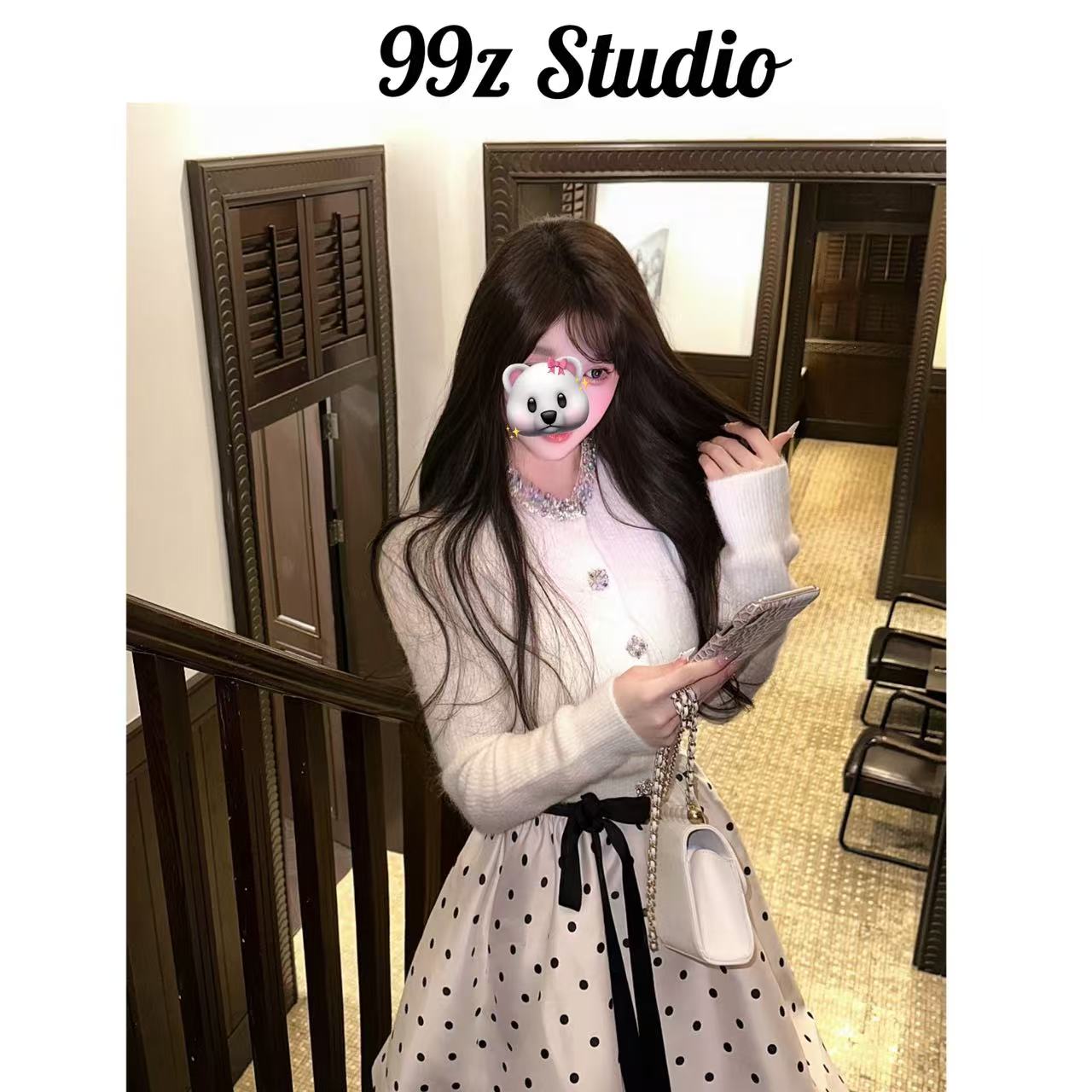 【99z Studio】25秋冬羊毛超重工手工三色彩钻千金风针织开衫