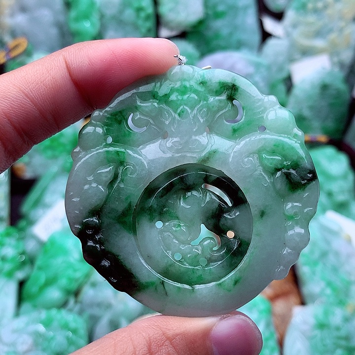 翡翠吊坠(不含链)未镶嵌