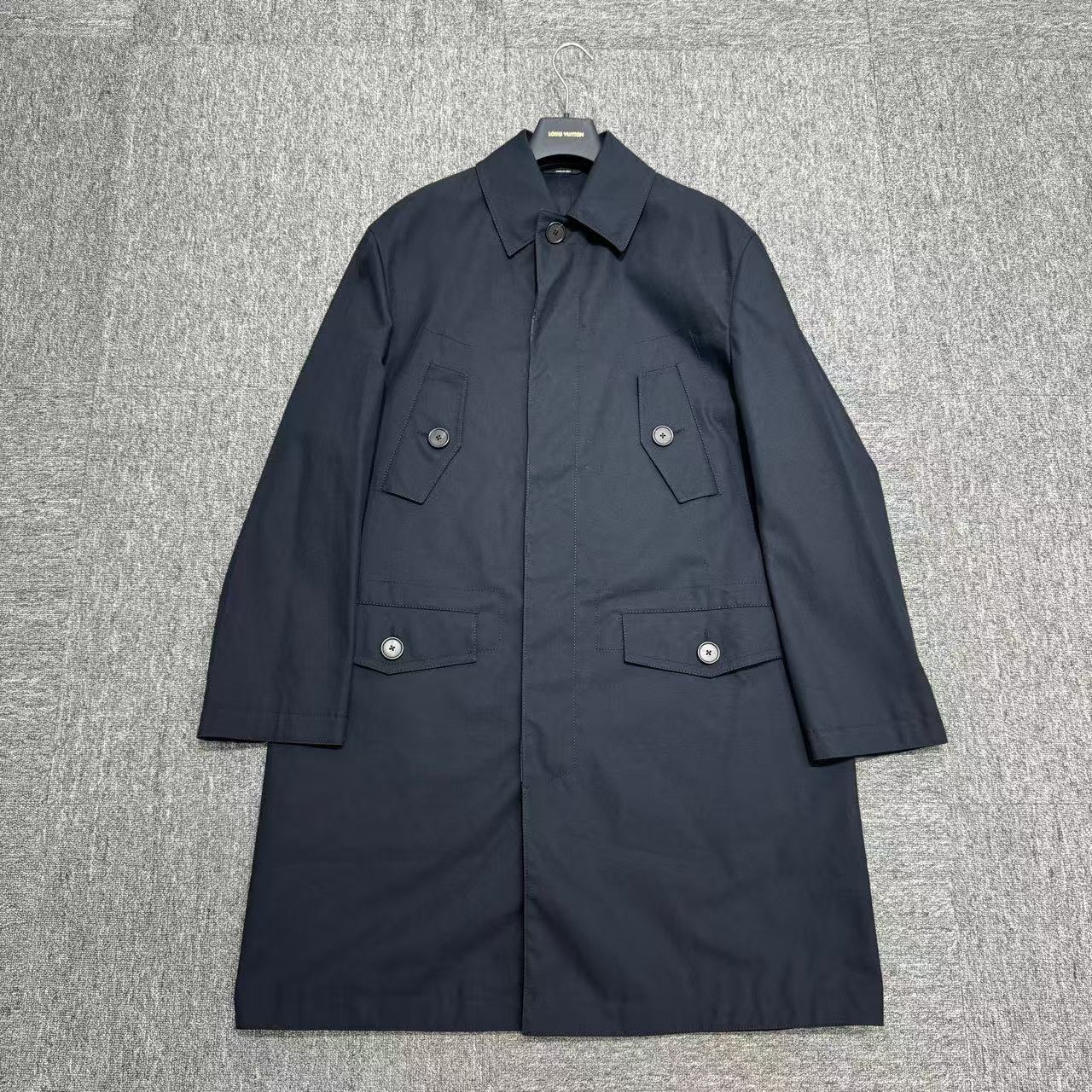 99新 Hermes/爱马仕 深蓝色大衣/48码/编码08979 