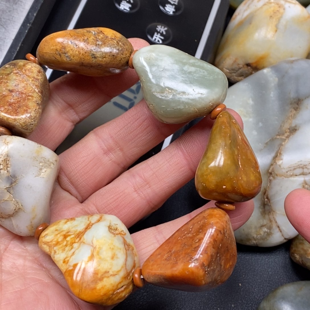 和田玉（糖玉）挂件未镶嵌