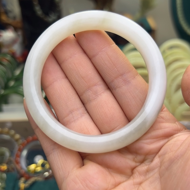 和田玉手镯未镶嵌57.1圈围307