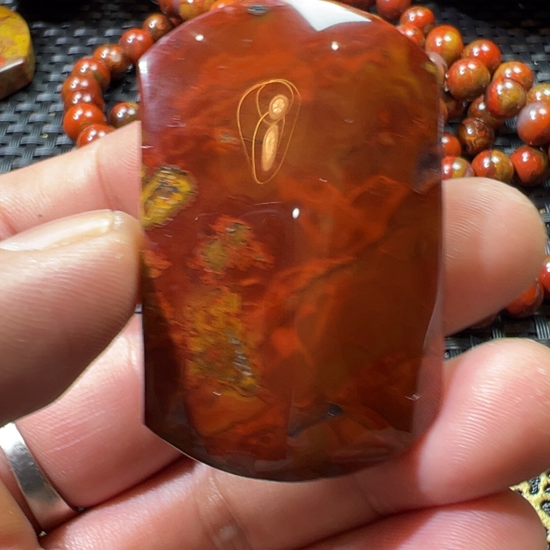 张***强玛瑙/玉髓未镶嵌战国红玛瑙