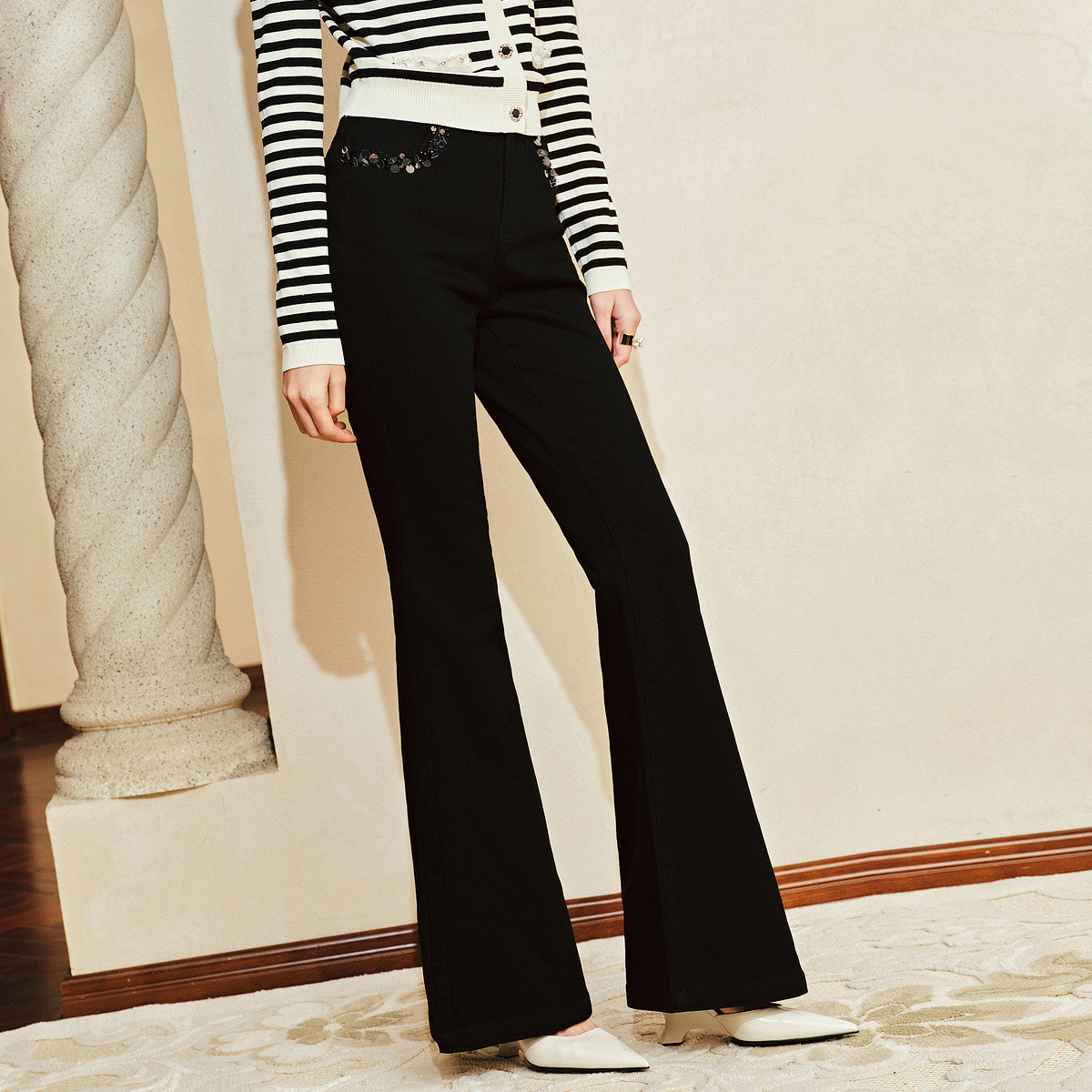 MAXRIENY精致休闲裤子黑色牛仔喇叭裤微喇中高腰修身时尚显瘦