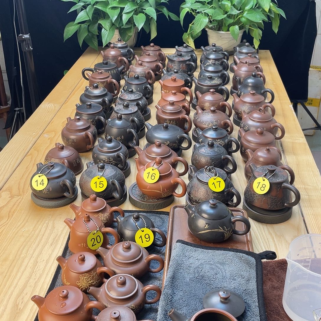 ****3泥塑微瑕疵无礼盒