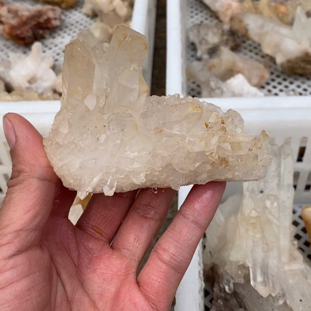 水晶水晶原石摆件未镶嵌