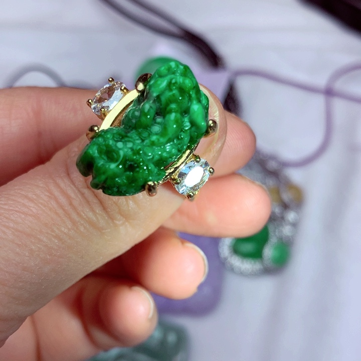 翡翠吊坠(不含链)未镶嵌