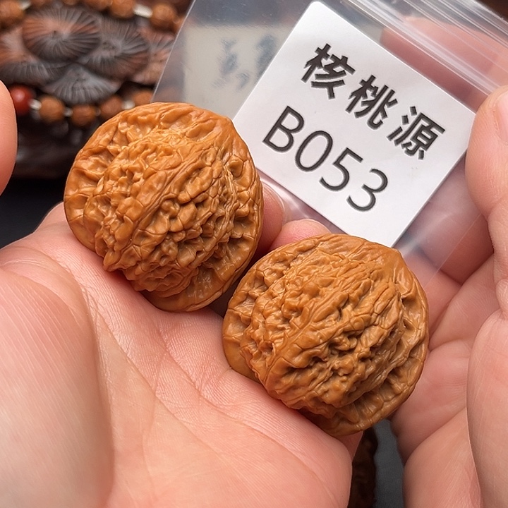 文玩核桃吊坠望月40