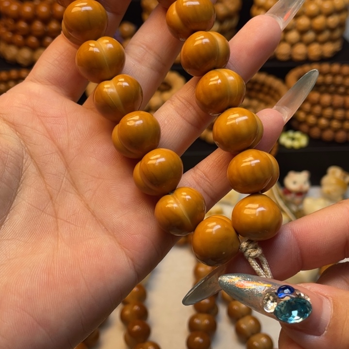 湫***湫手串猴头核桃返油柯基屁桃