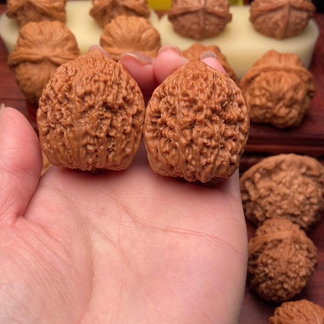 桃核把件小****7野生大蒜头36