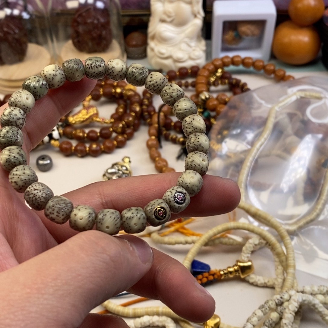 吊坠星月菩提。。。。。。。。。。。。