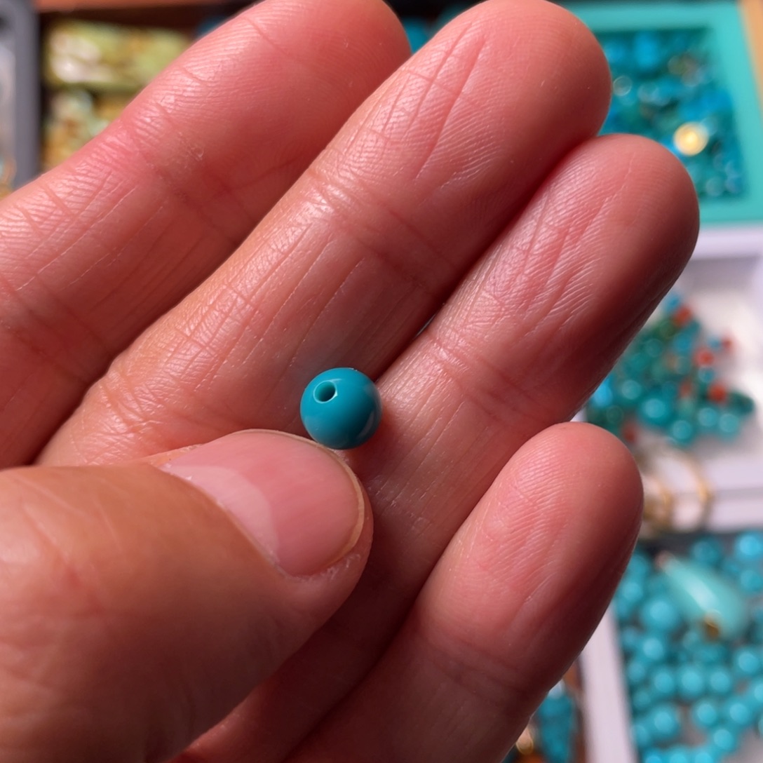 脸***！绿松石未镶嵌颈饰