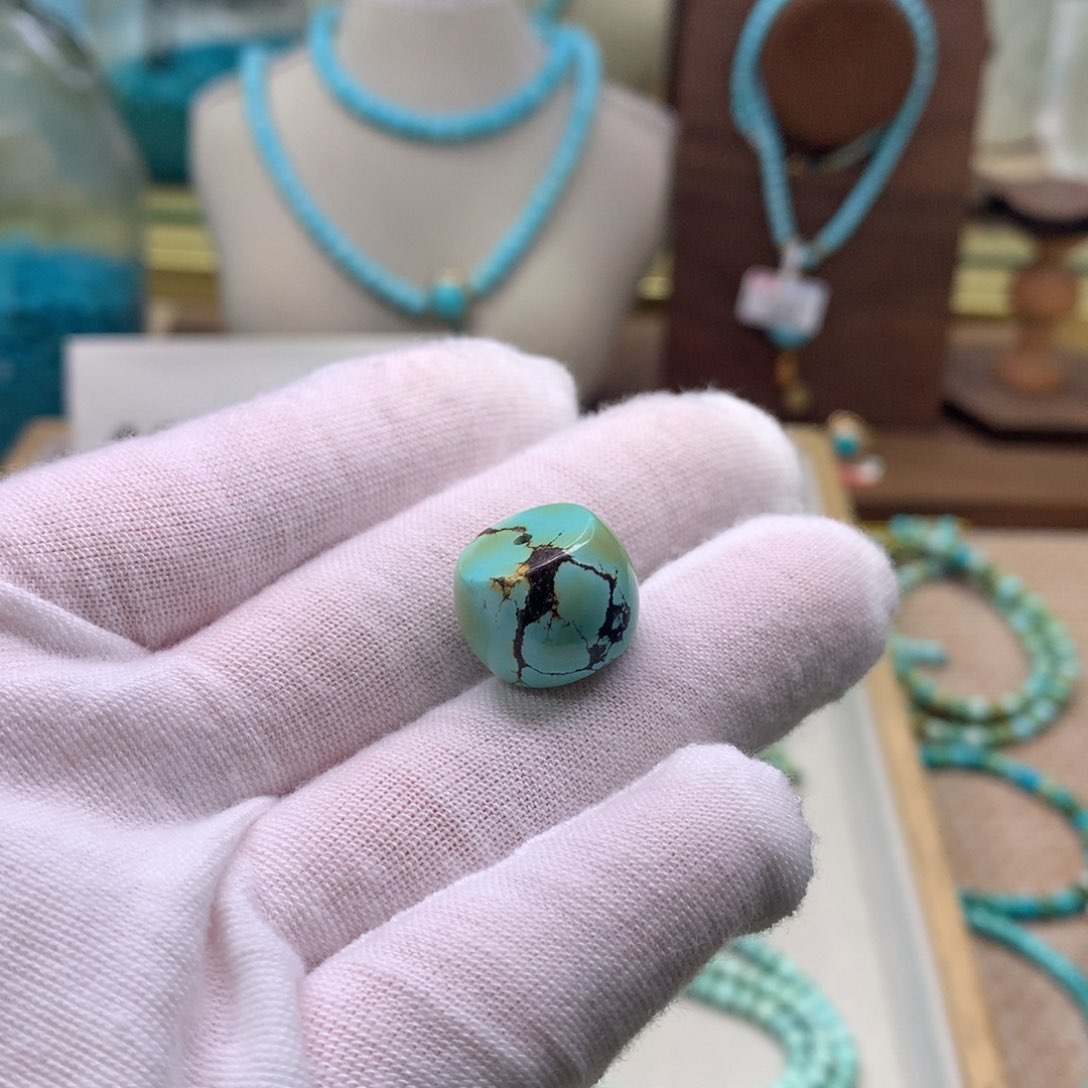 绿松石配饰未镶嵌