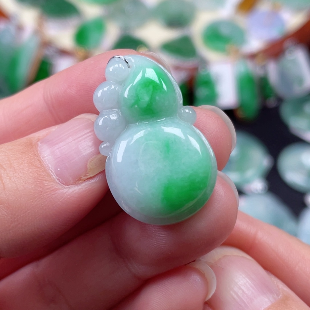 颈饰未镶嵌翡翠葫芦