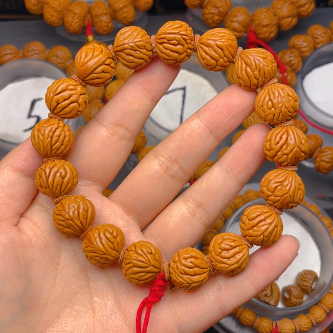 桃核吊坠柳叶纹地球仪1.6