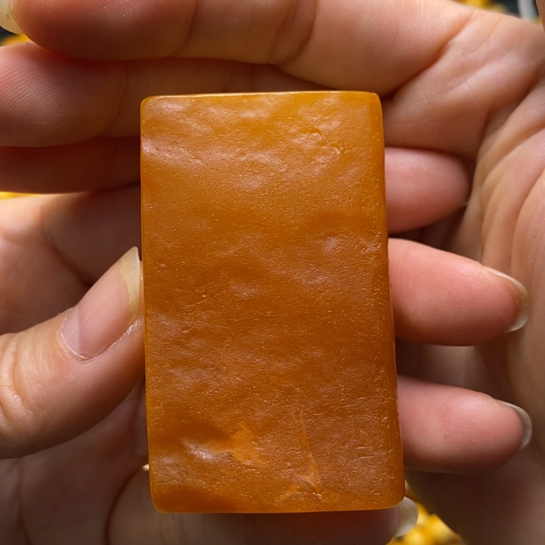 琥珀手链未镶嵌原皮牌子