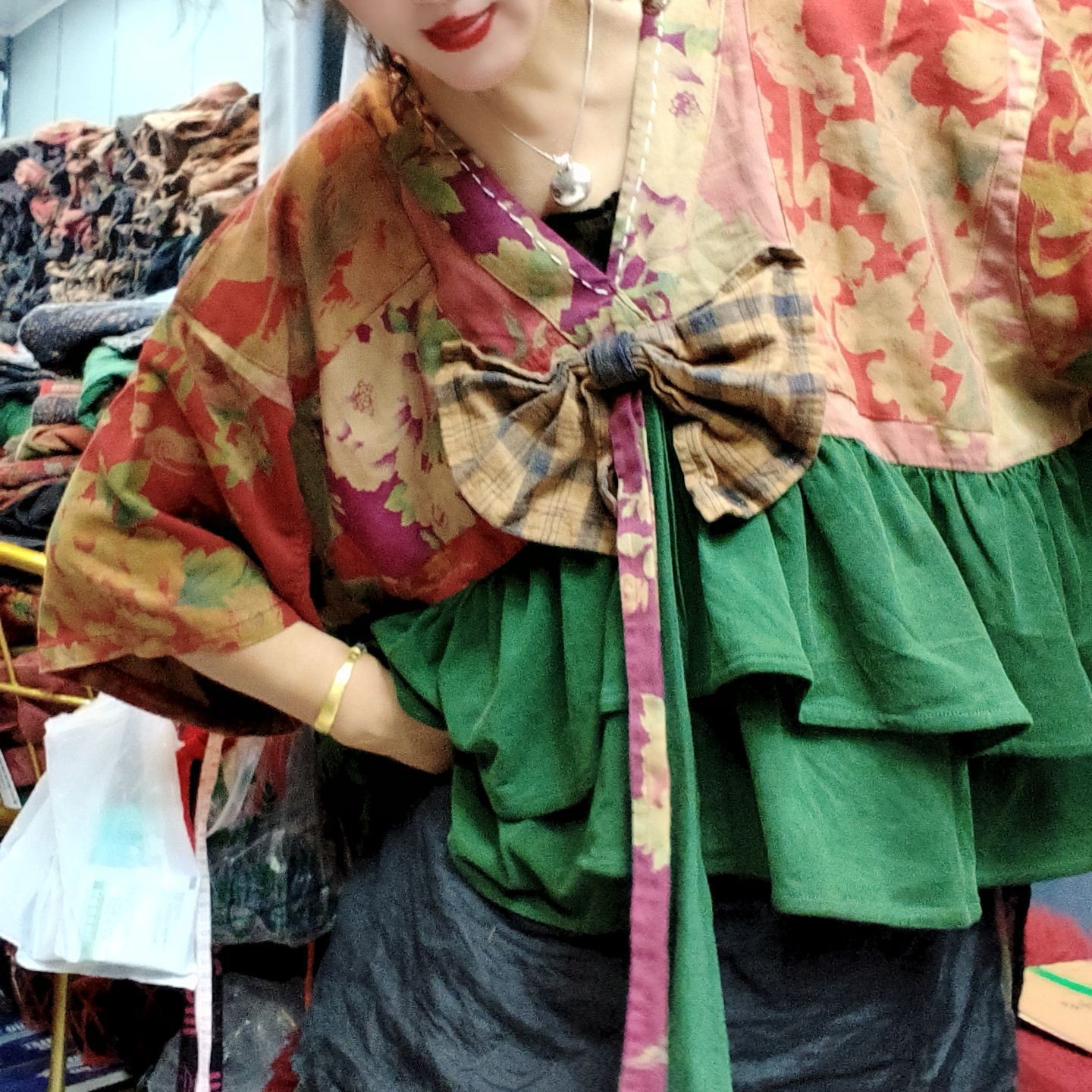 无吊牌炒色做旧老花蝴蝶娃娃衫