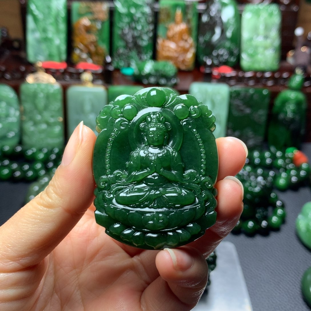 和田玉挂件未镶嵌无****?