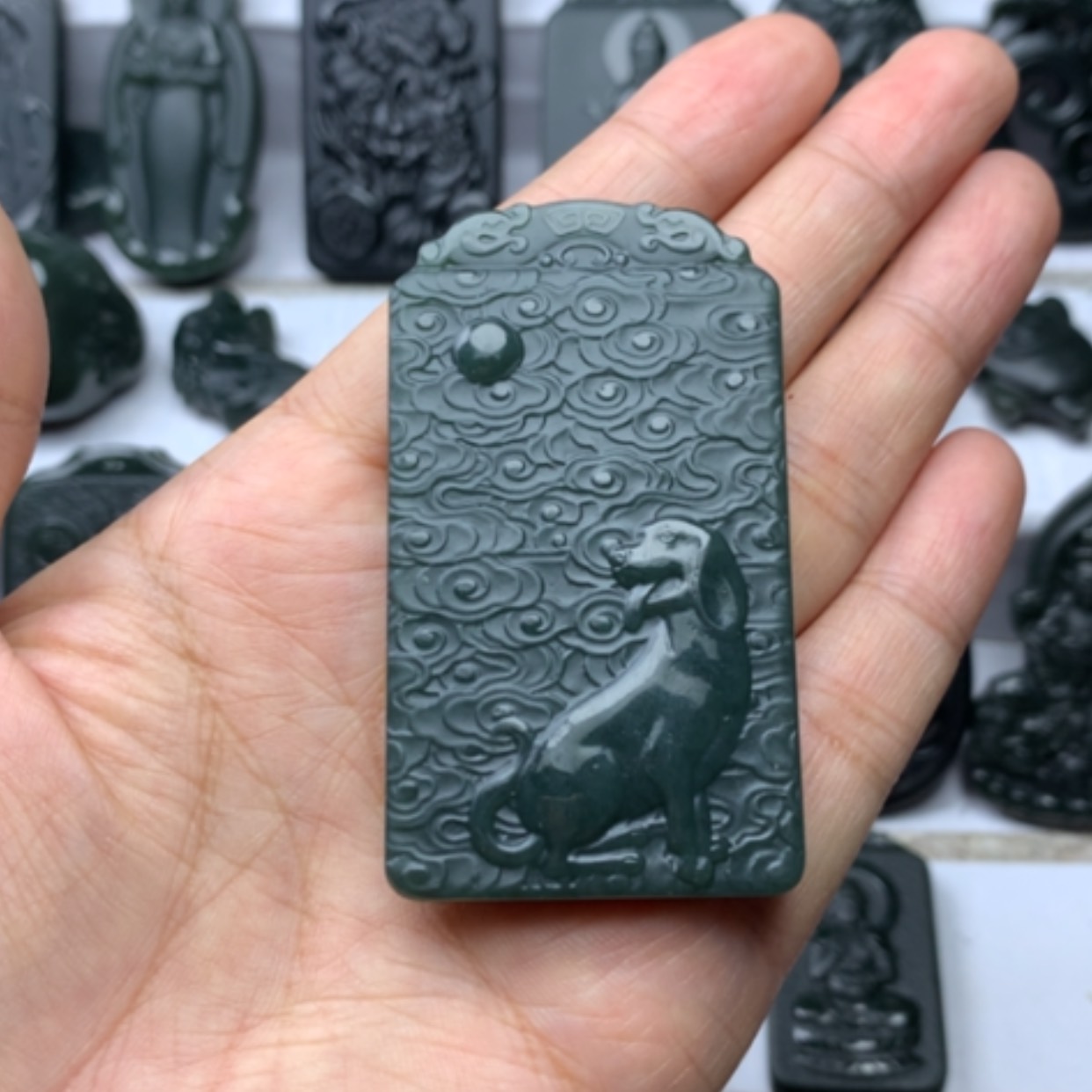 【闪购商品】颈饰未镶嵌和田玉双面雕刻