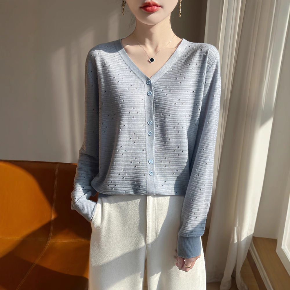 镂空V领精开衫女春季新款时尚针织衫薄款毛衣休闲外套女上衣潮