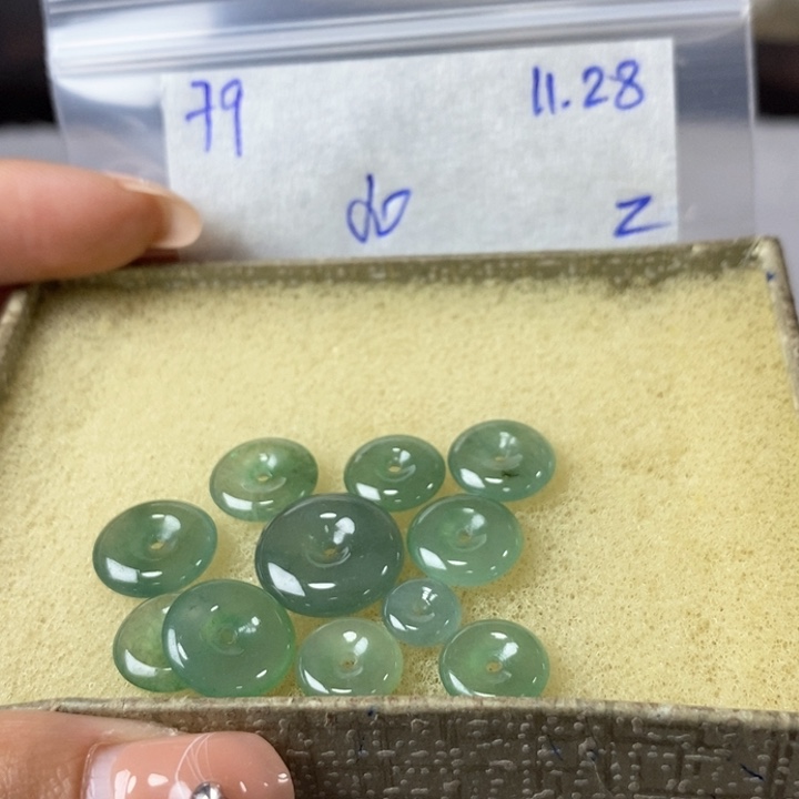 辰***宝定制翡翠未镶嵌不退