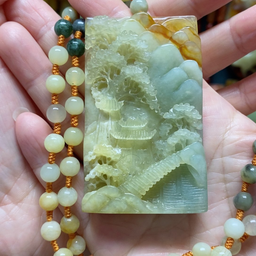 岫玉吊坠(赠链)未镶嵌