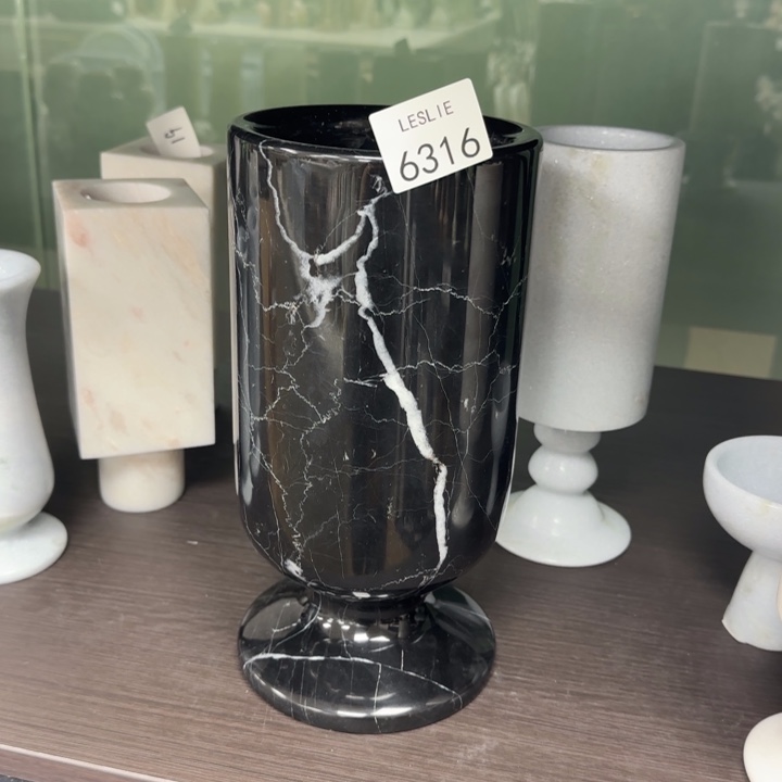 X316.       大      ，花。   瓶