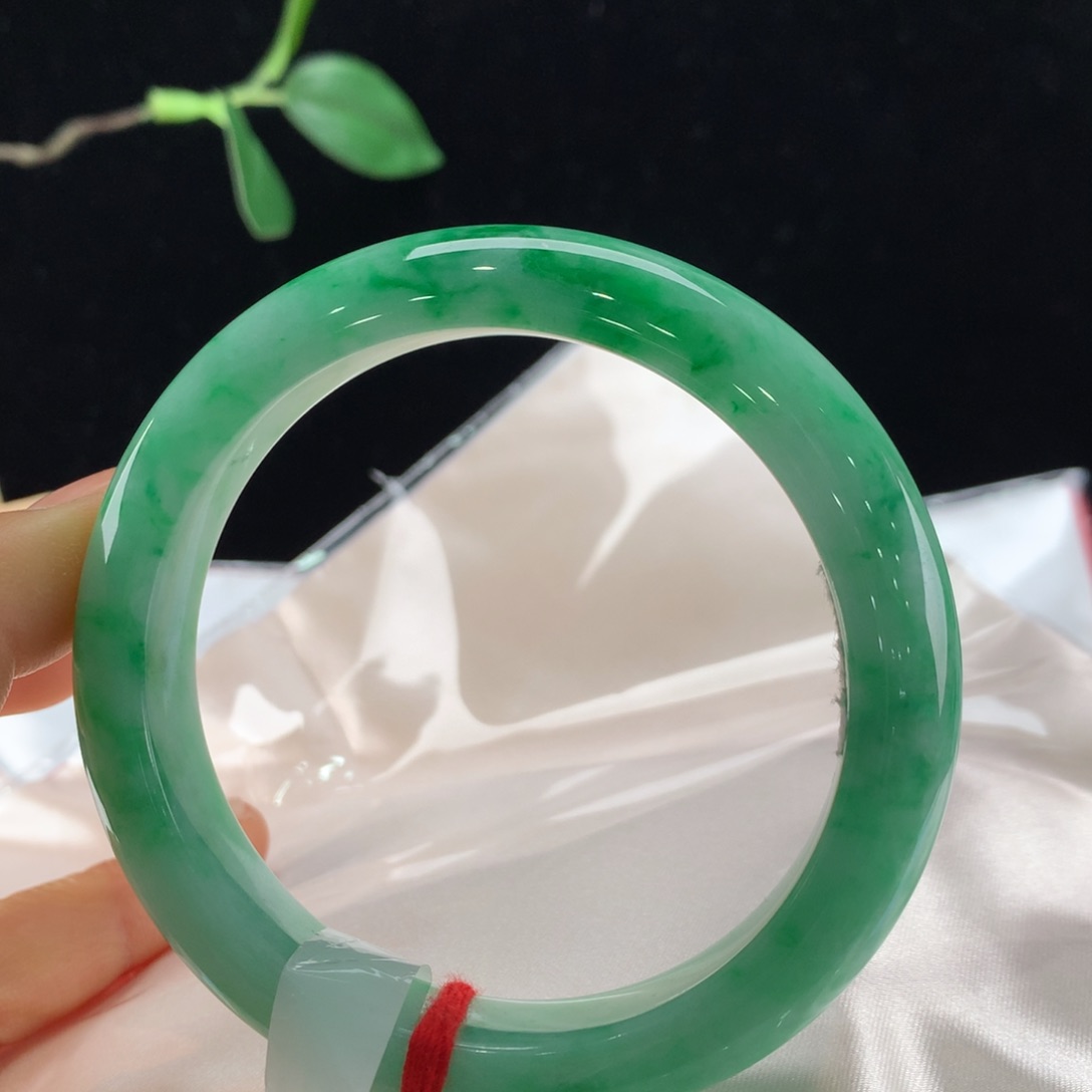 翡翠手镯未镶嵌111-0238