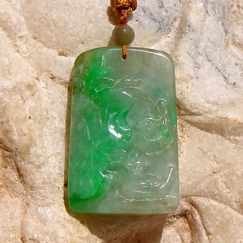 相=得3493天然A货缅甸老坑正阳绿翡翠荷叶鸳鸯牌子吊坠挂件带证书