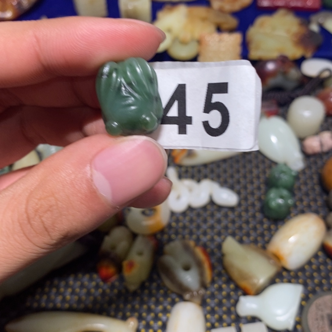 和田玉（糖玉）挂件未镶嵌