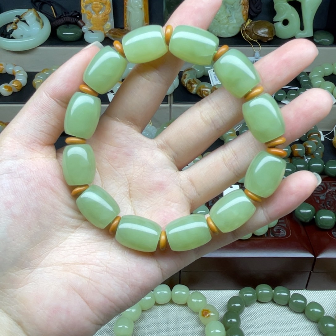 和田玉（糖玉）未镶嵌手链