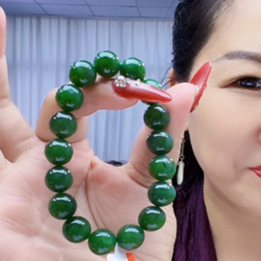 纯天然和田玉俄7碧菠菜绿12