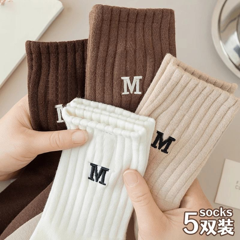 实体店清货女款高筒袜棉袜高筒棉袜潮袜长筒袜