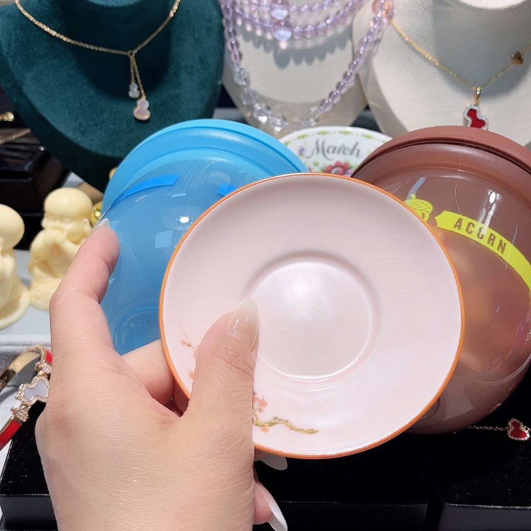 瓷片KTV兔兔图图我哦与兔兔