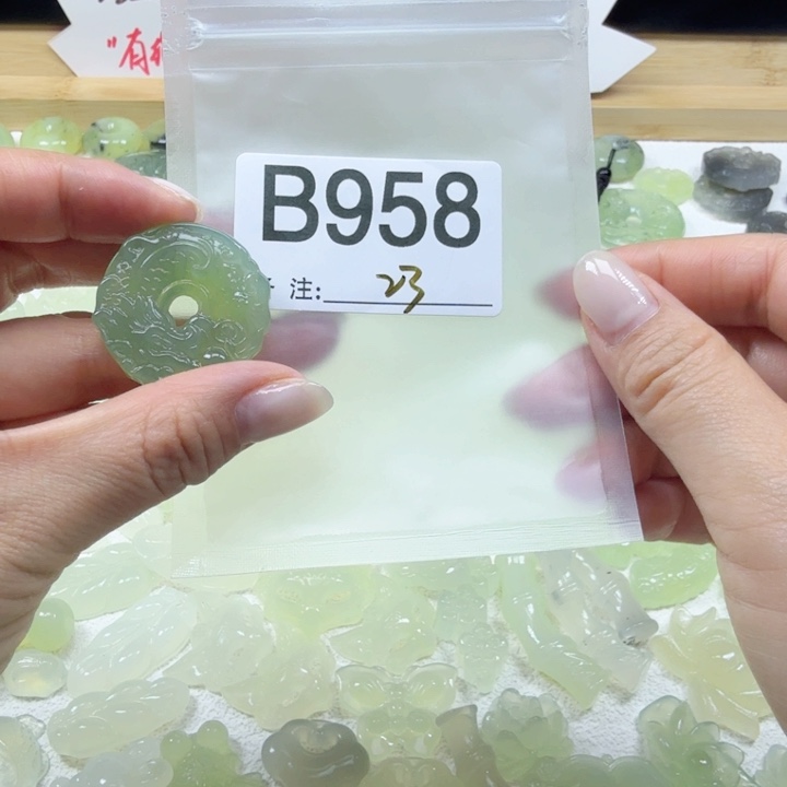 蛇纹石玉岫玉合金猫*咪