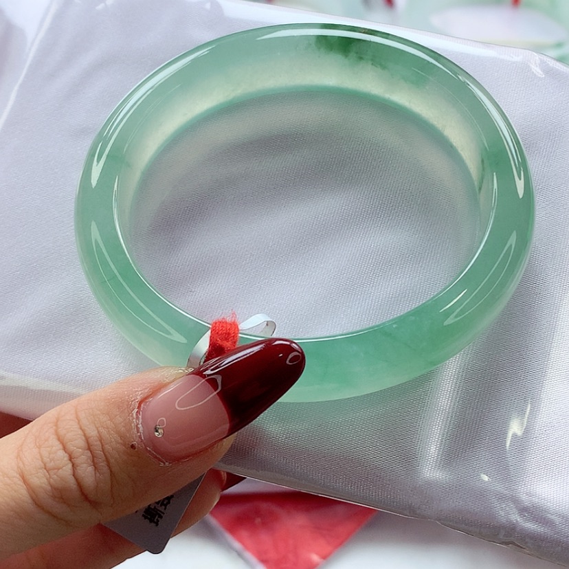 【闪购商品】翡翠手镯（贵妃镯）未镶嵌53.7贵妃 起钢中万天花板 灵