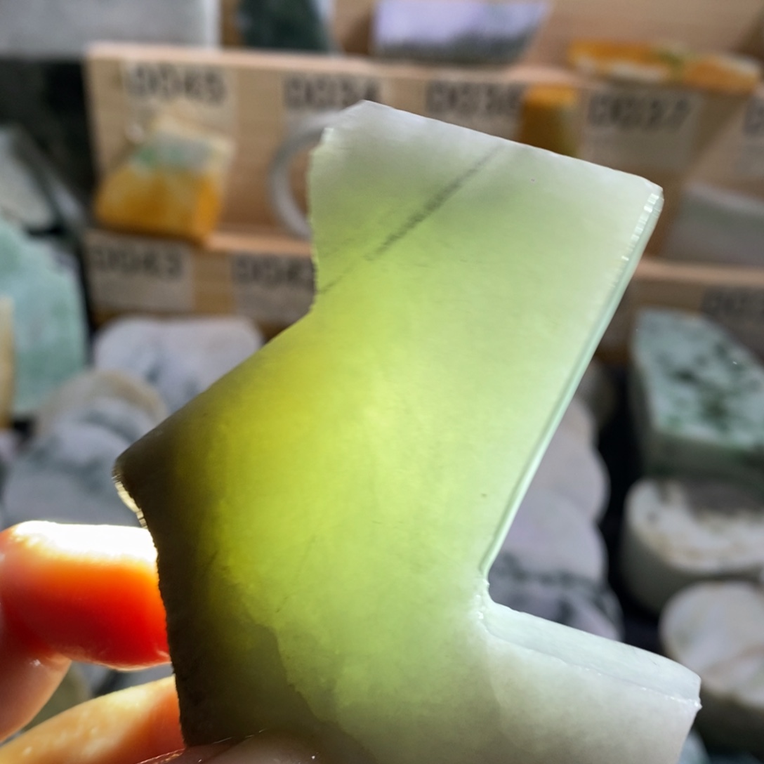 颈饰未镶嵌翡翠天然翡翠