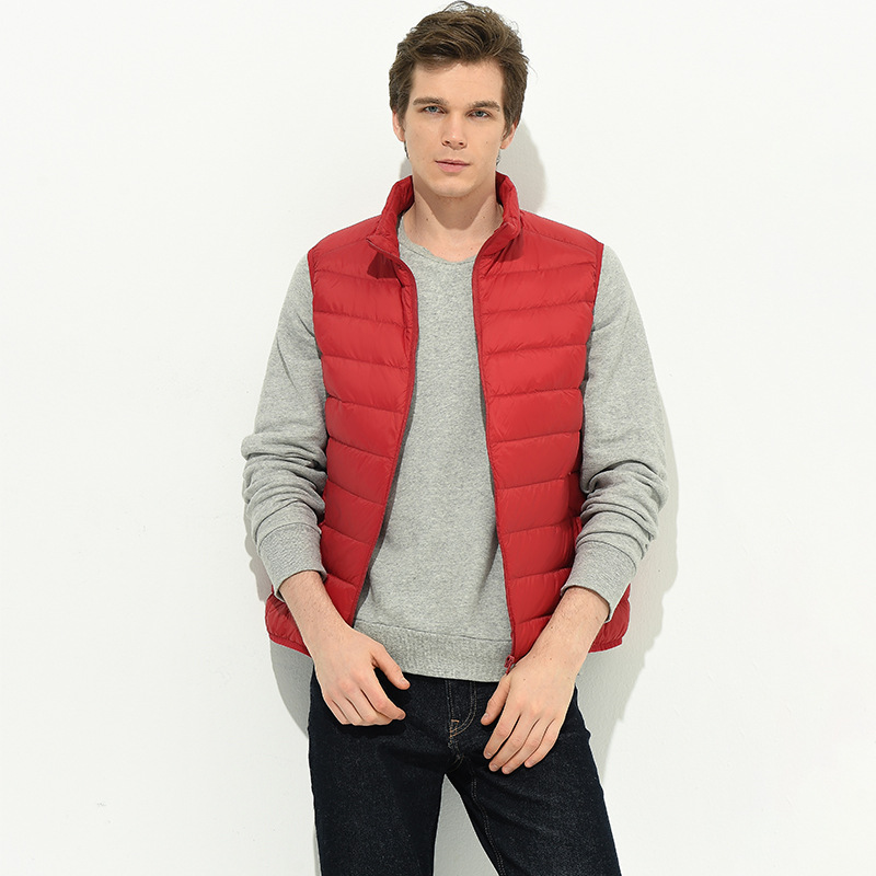 北面联名GIOIO羽绒马甲男款90鸭绒时尚休闲外穿轻薄款红色羽绒服